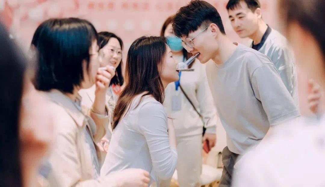 神舟台式机如何重装系统win10？