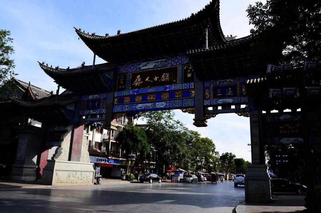 已伤缺两个半月！曼联官方：芒特今日在健身房进行单独训练